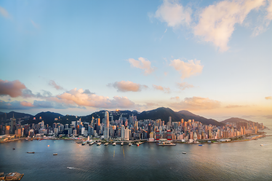 香港人均财富地位巩固，移居成热门选择